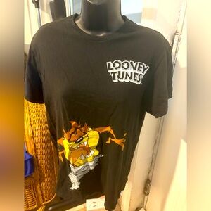 Looney tunes t shirt